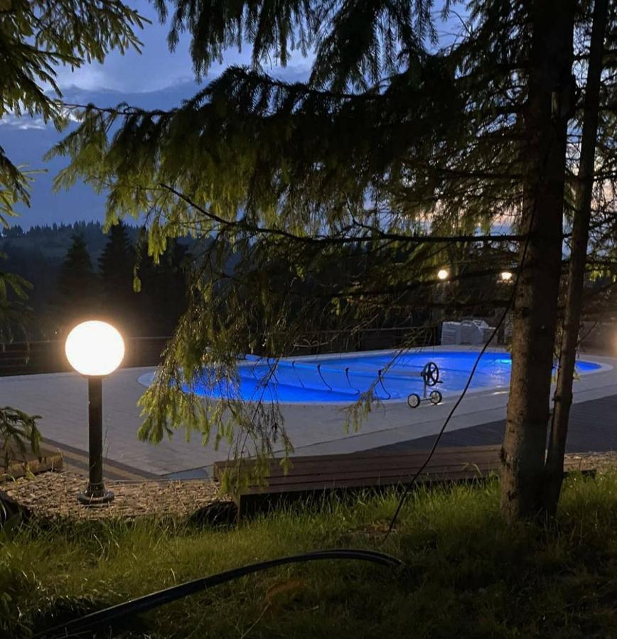 Hotel Panorama Karpat Yablunytsya Esterno foto