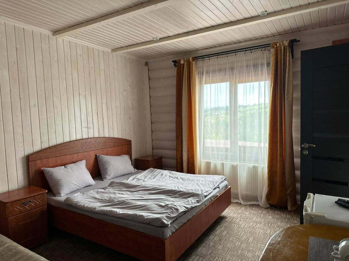 Hotel Panorama Karpat Yablunytsya Esterno foto