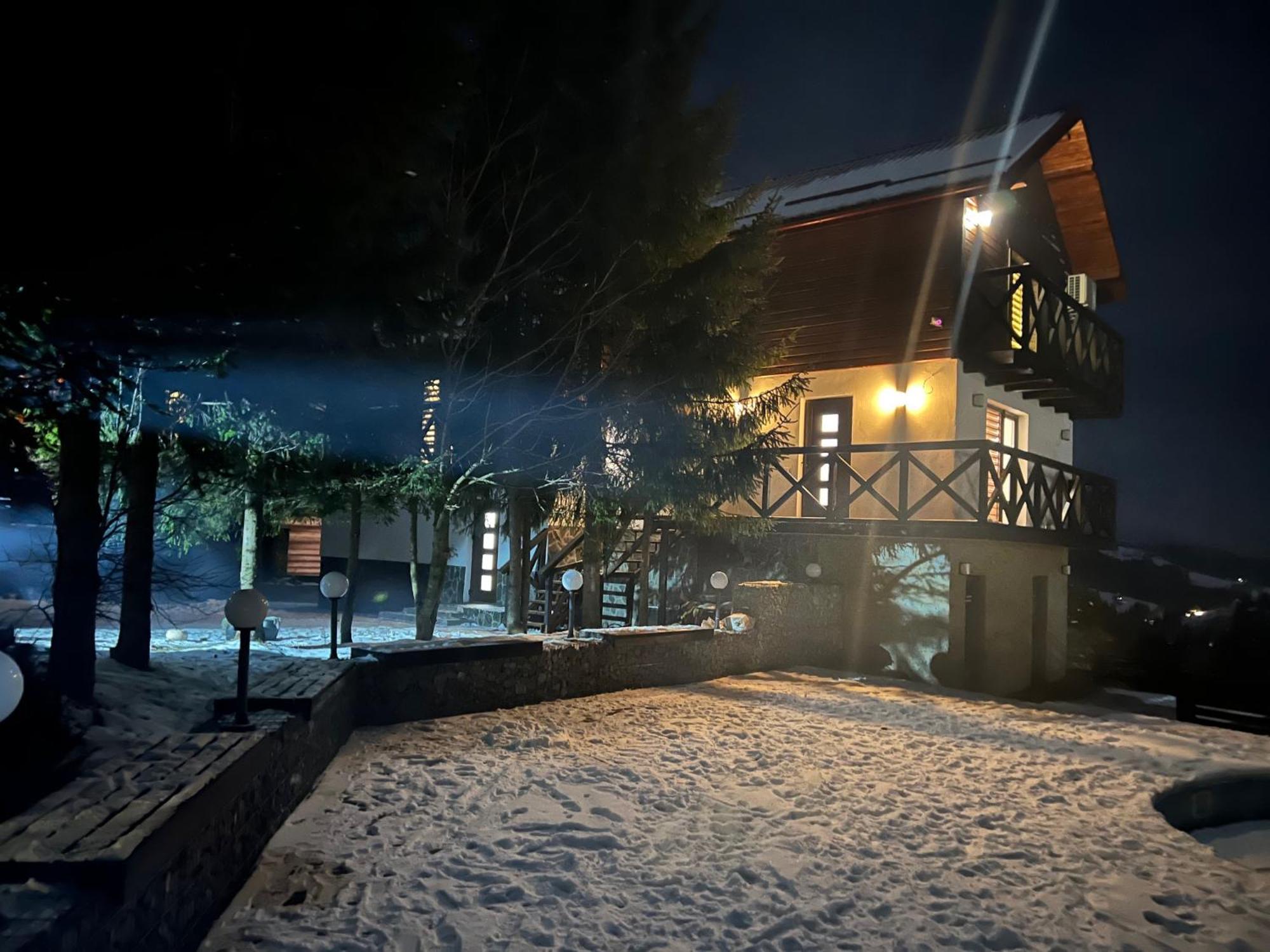 Hotel Panorama Karpat Yablunytsya Esterno foto