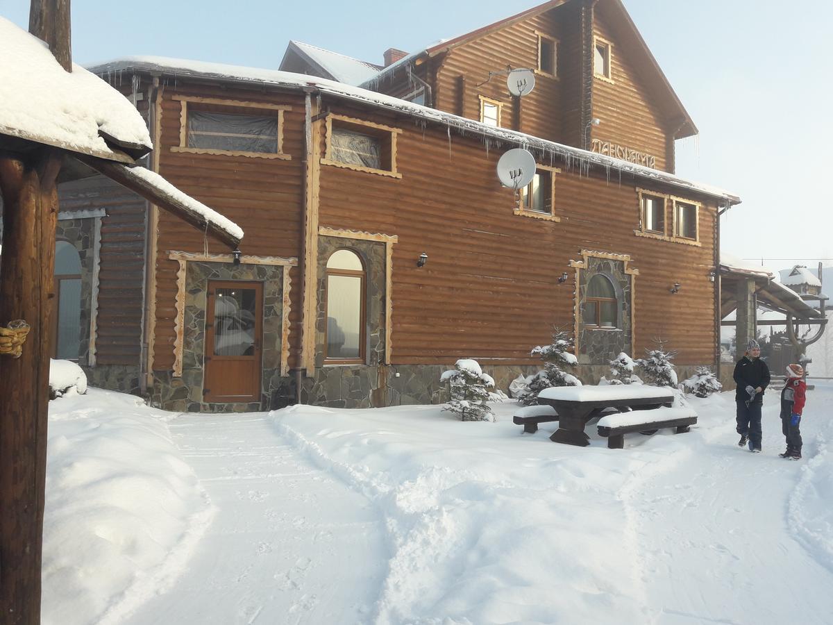 Hotel Panorama Karpat Yablunytsya Esterno foto