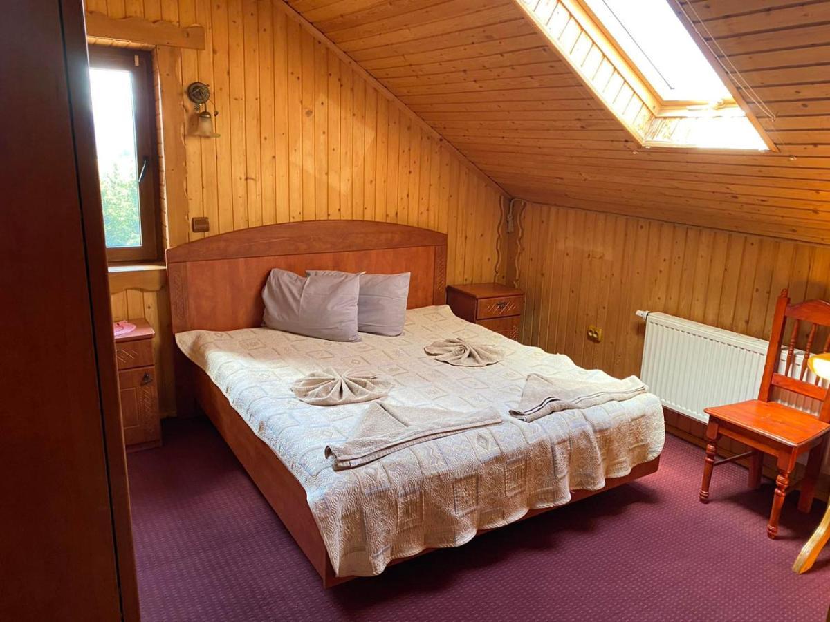 Hotel Panorama Karpat Yablunytsya Esterno foto
