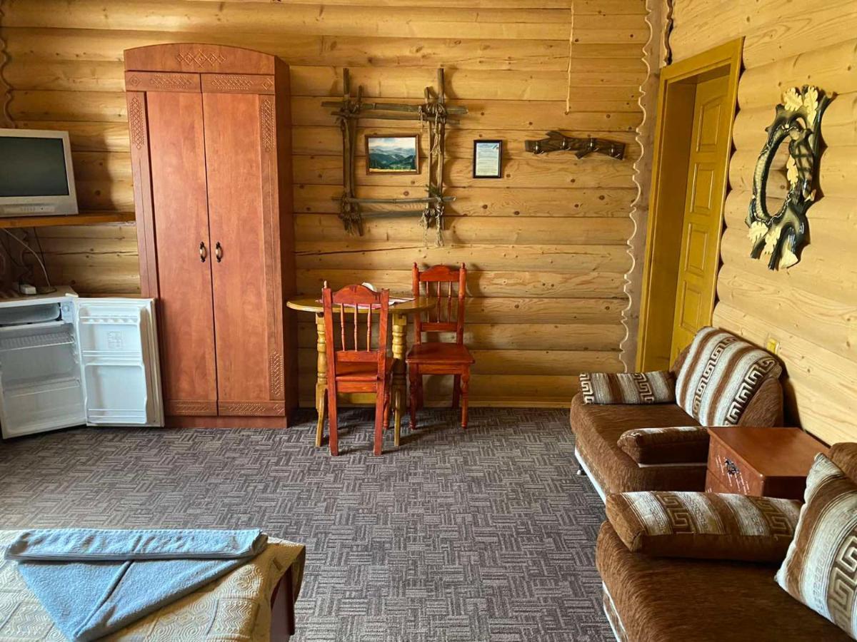 Hotel Panorama Karpat Yablunytsya Esterno foto